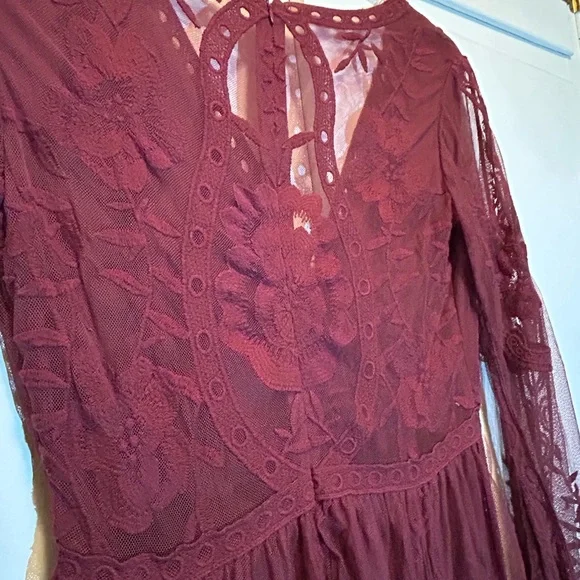 Wishlist Red Long Sleeve Bishop Gown - Picture 9 of 14